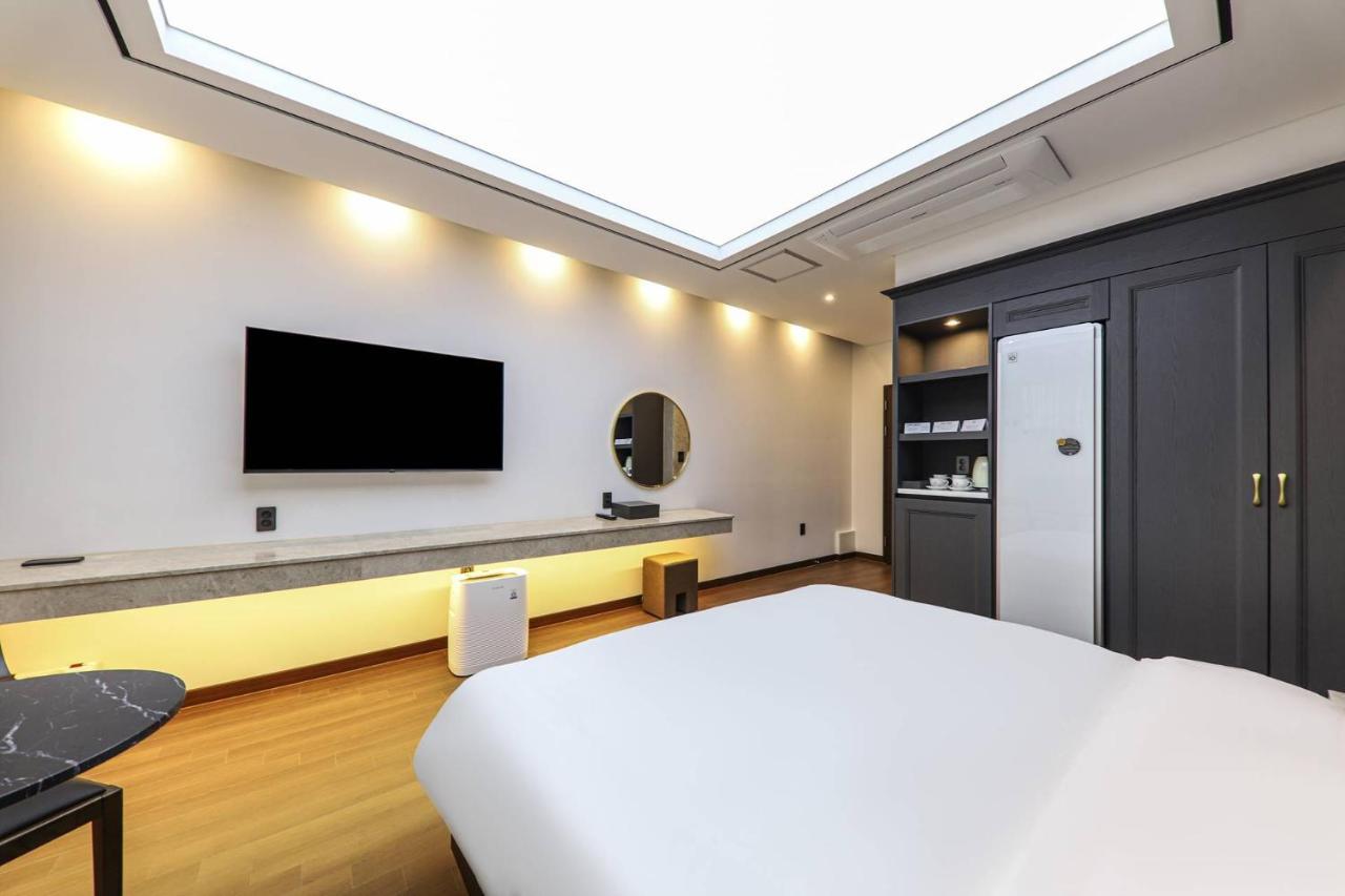 Hotel Demer מוקפו מראה חיצוני תמונה