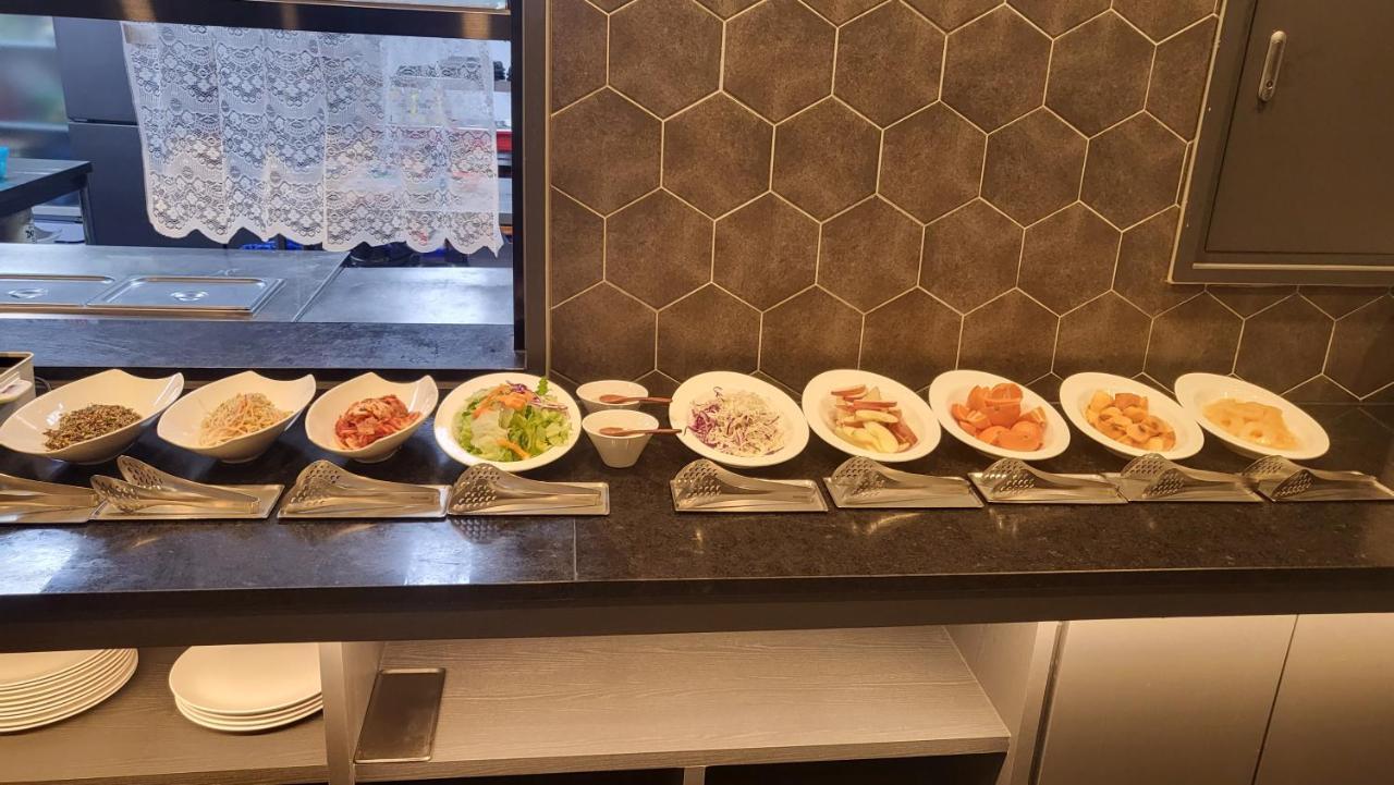 Hotel Demer מוקפו מראה חיצוני תמונה