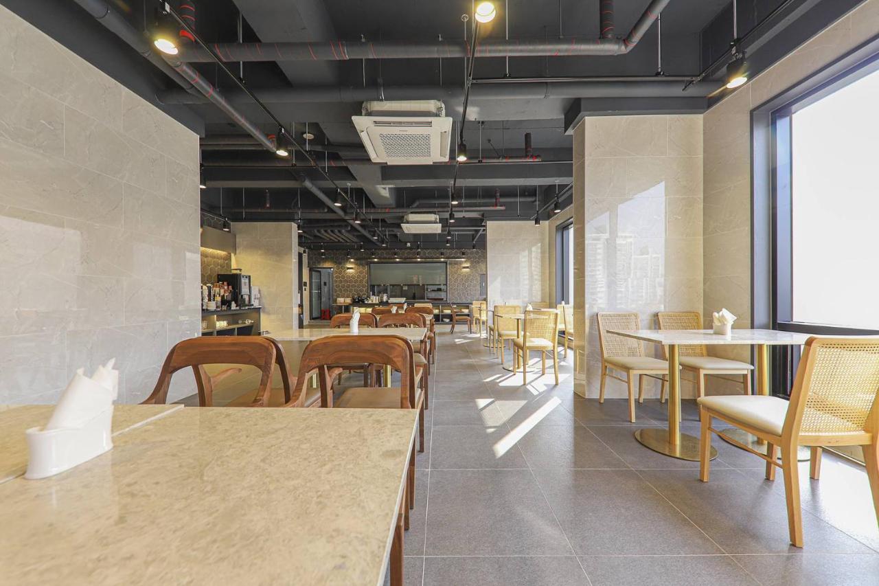 Hotel Demer מוקפו מראה חיצוני תמונה