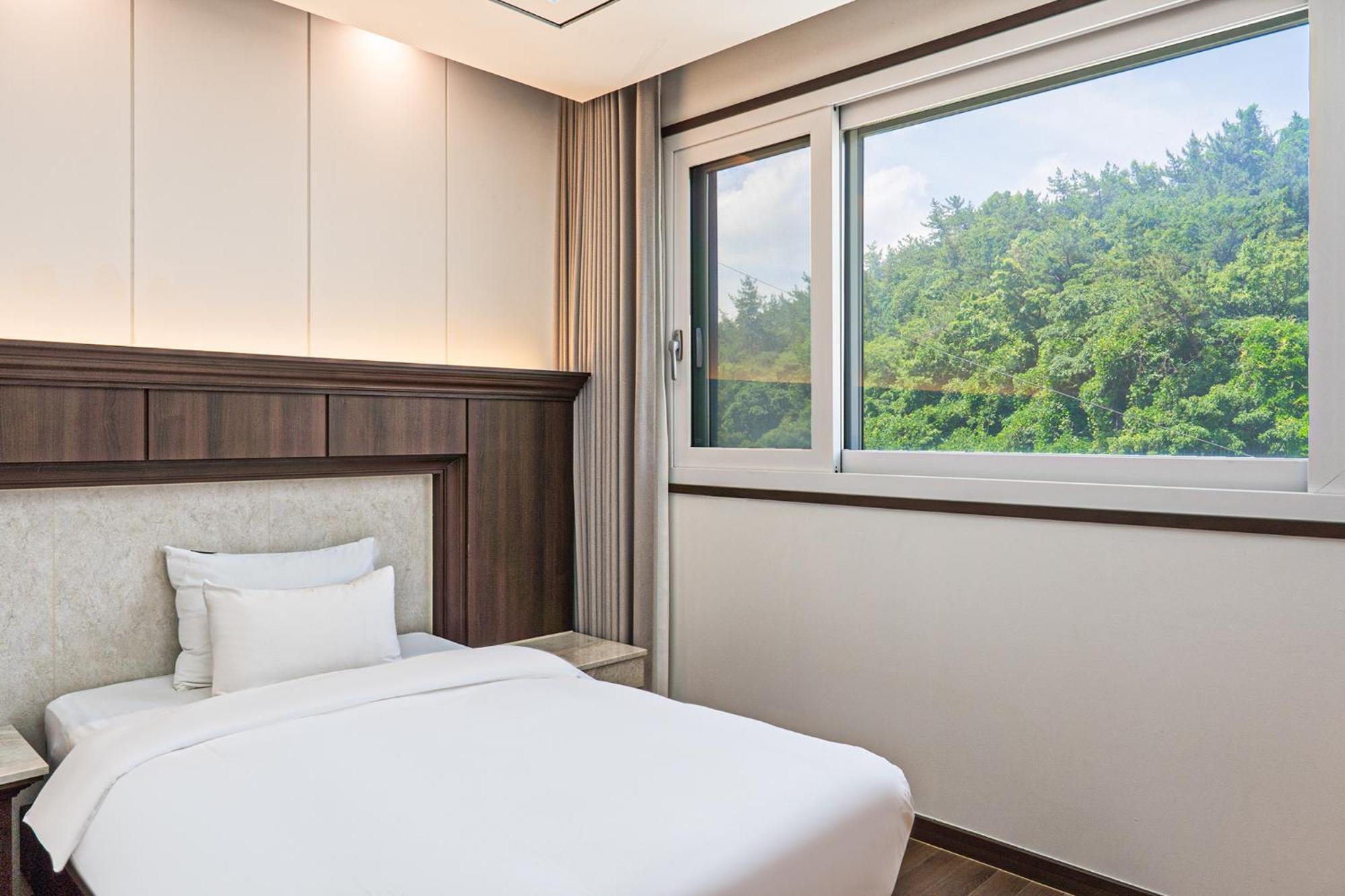 Hotel Demer מוקפו מראה חיצוני תמונה
