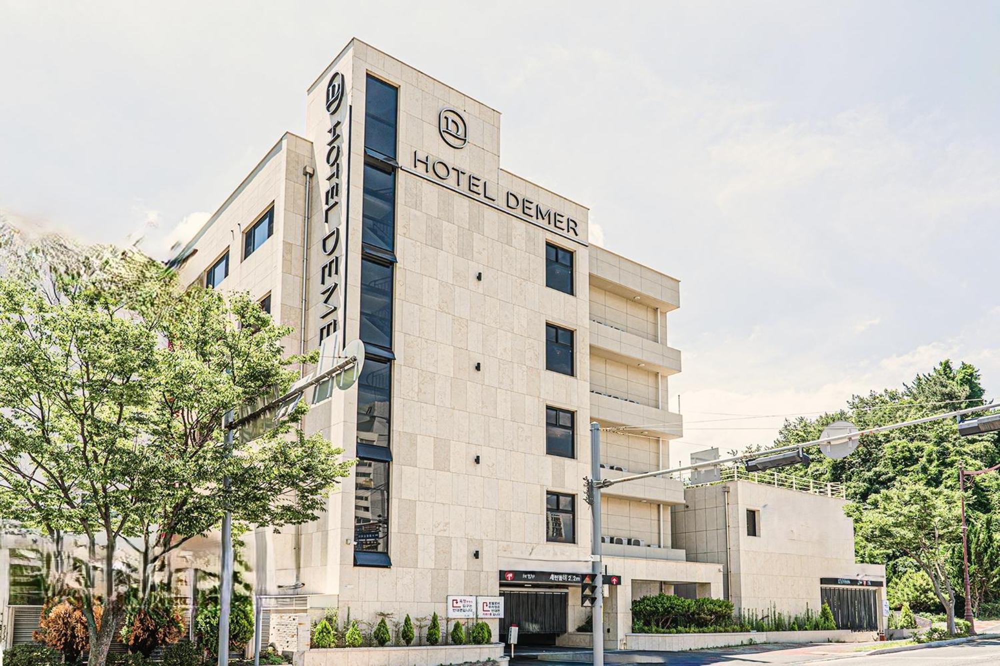 Hotel Demer מוקפו מראה חיצוני תמונה